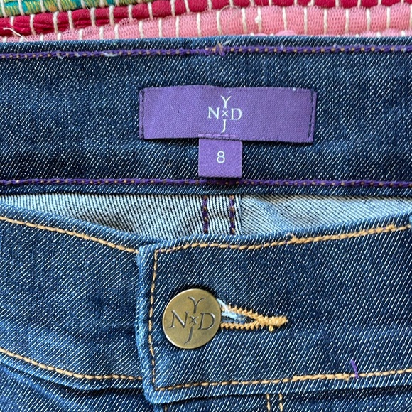 NYDJ Straight Leg Jeans -#1905 - Picture 3 of 12